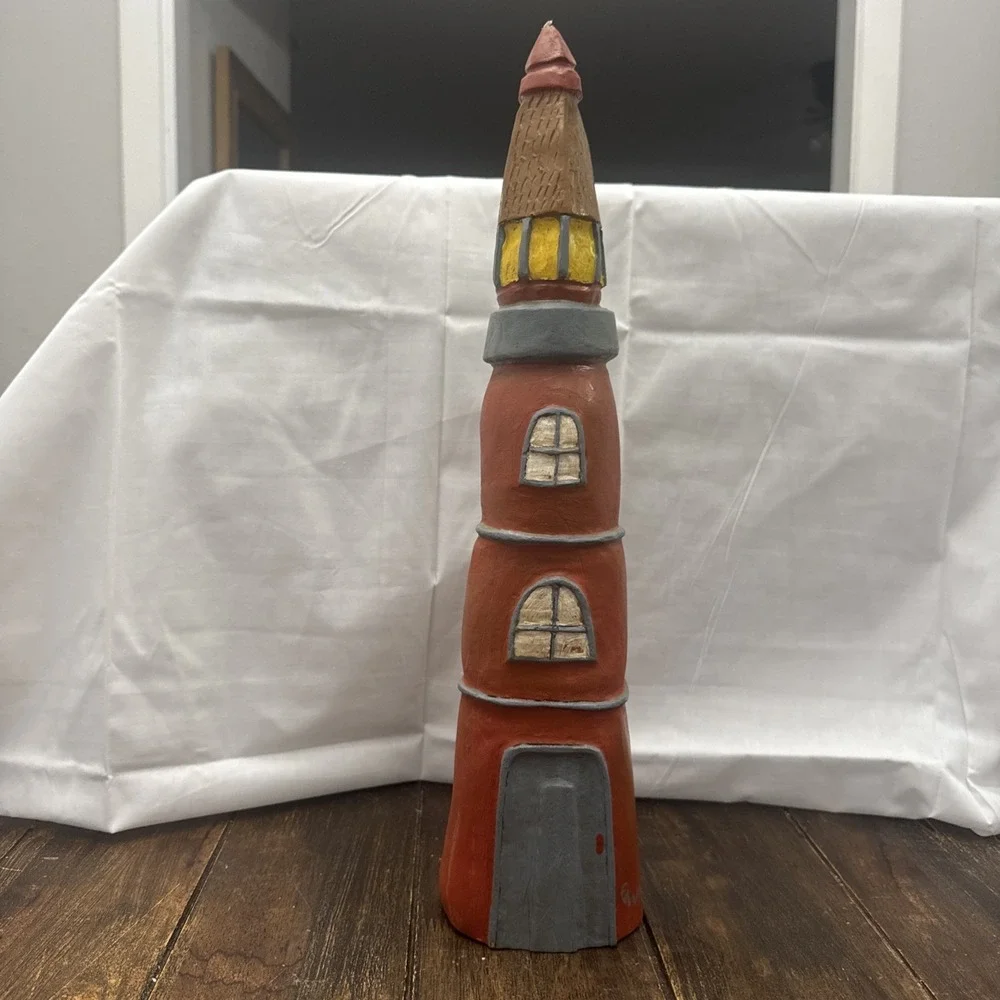 Wooden Lighthouse Statue (B15)